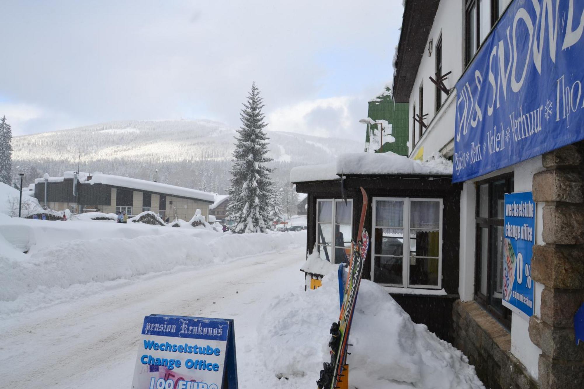 Hostel Fortuna Spindleruv Mlyn Bagian luar foto