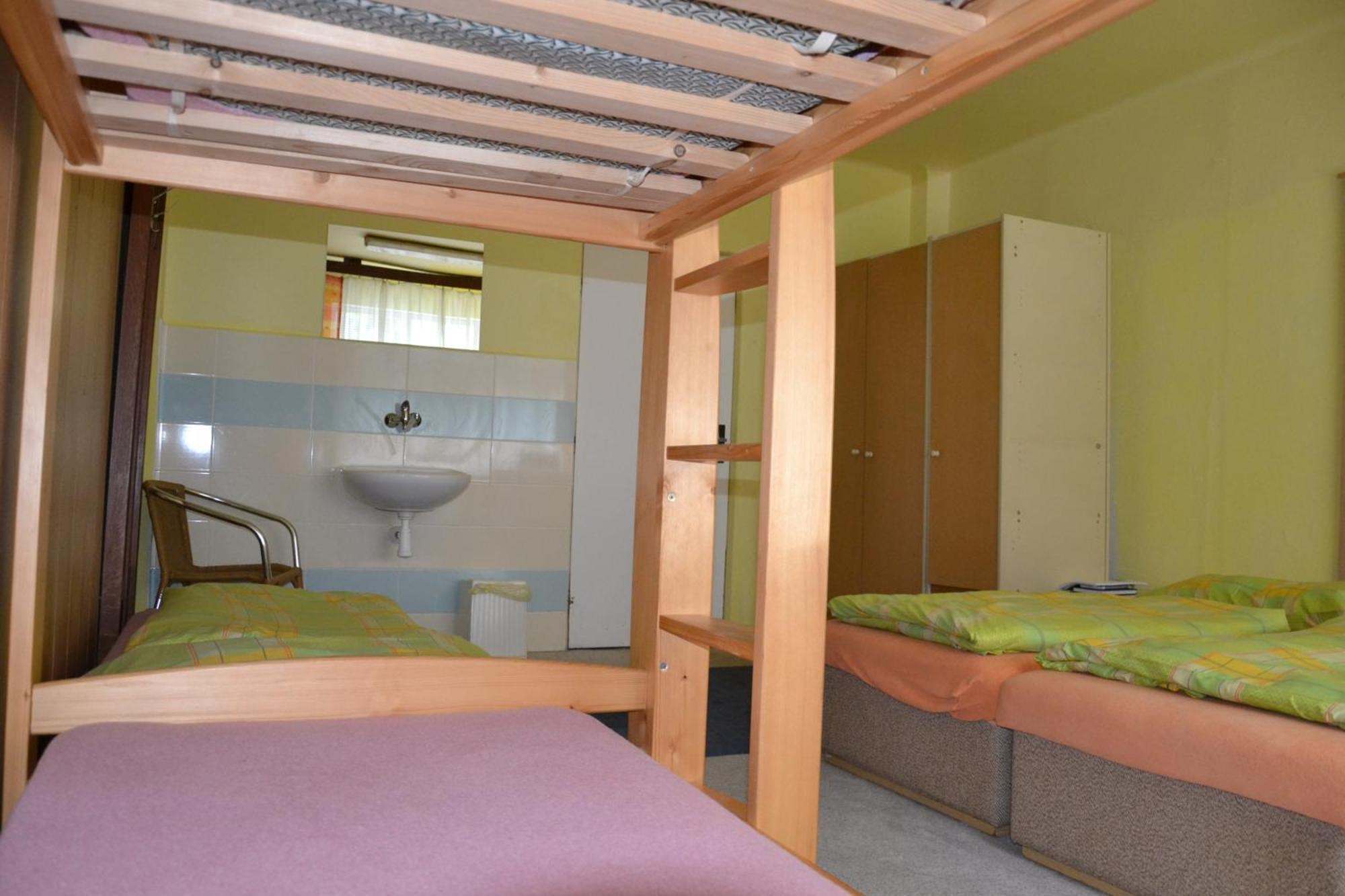 Hostel Fortuna Spindleruv Mlyn Bagian luar foto