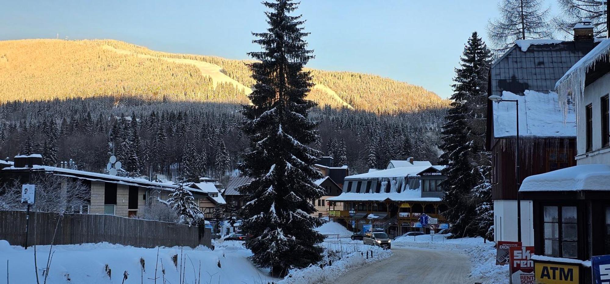 Hostel Fortuna Spindleruv Mlyn Bagian luar foto