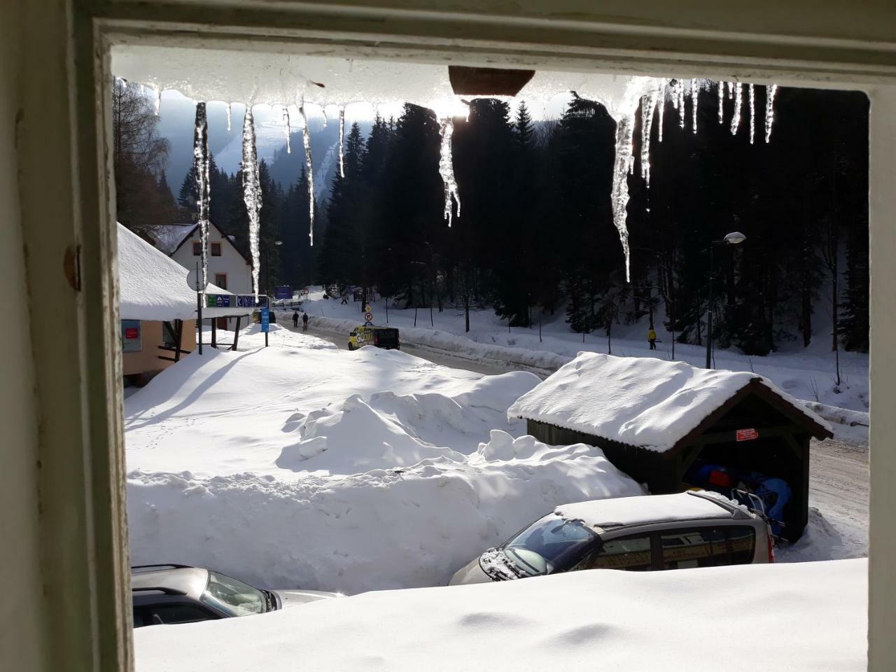 Hostel Fortuna Spindleruv Mlyn Bagian luar foto