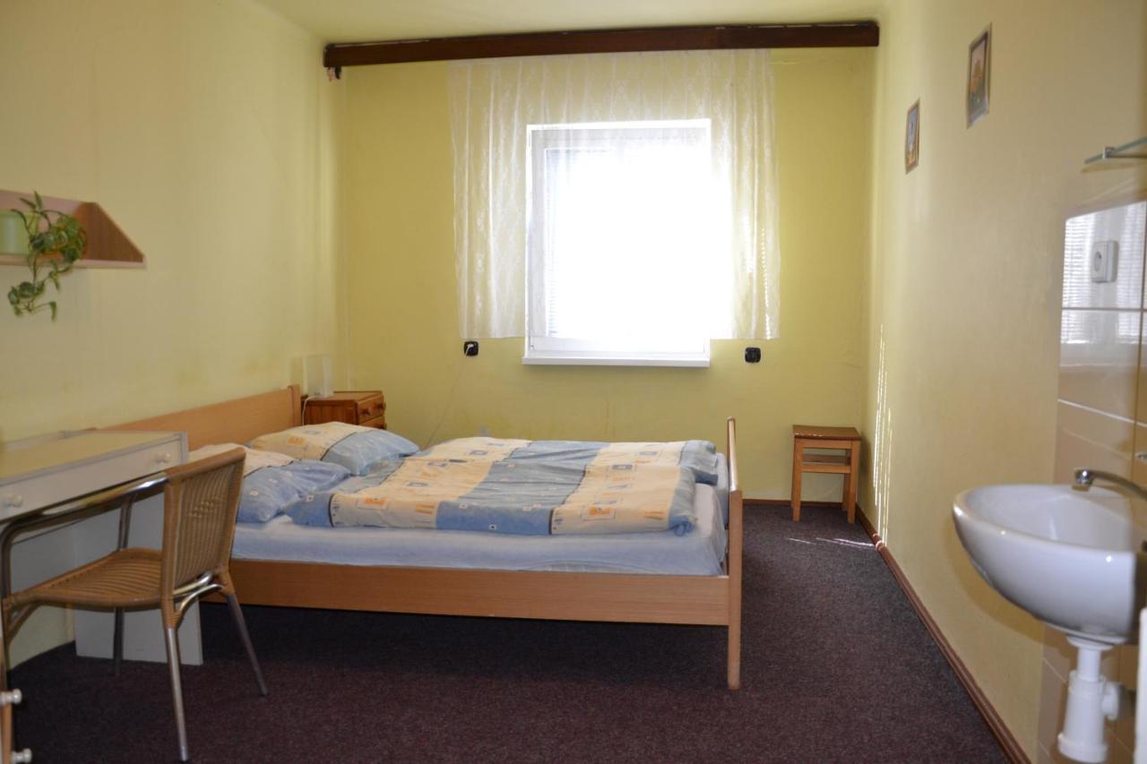 Hostel Fortuna Spindleruv Mlyn Ruang foto