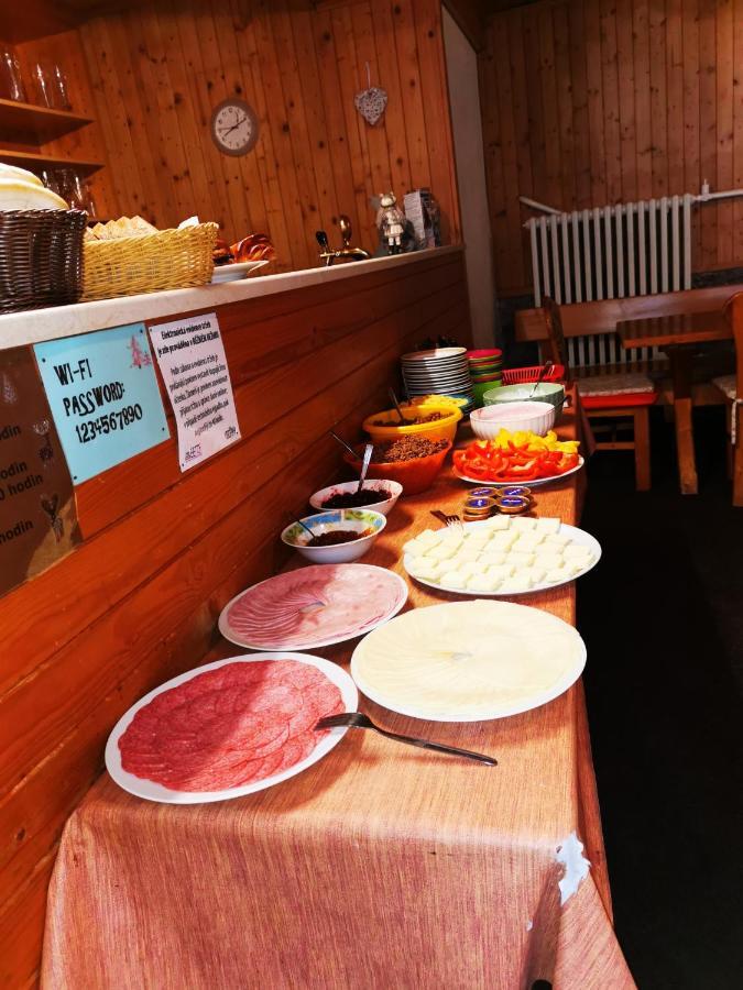 Hostel Fortuna Spindleruv Mlyn Bagian luar foto